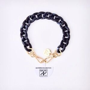 Criss Cross Acrylic Phone Wristlet with Adapter - Black - New